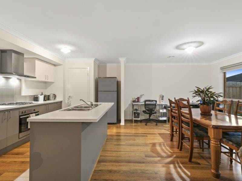 17 Mallacoota Crescent,ARMSTRONG CREEK, Armstrong Creek - Thumbnail 4