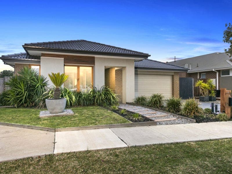 16 Whitfords Drive,ARMSTRONG CREEK, Armstrong Creek - Image 1
