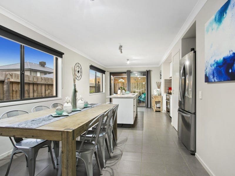 11 Crystall Place,ARMSTRONG CREEK, Armstrong Creek - Thumbnail 5