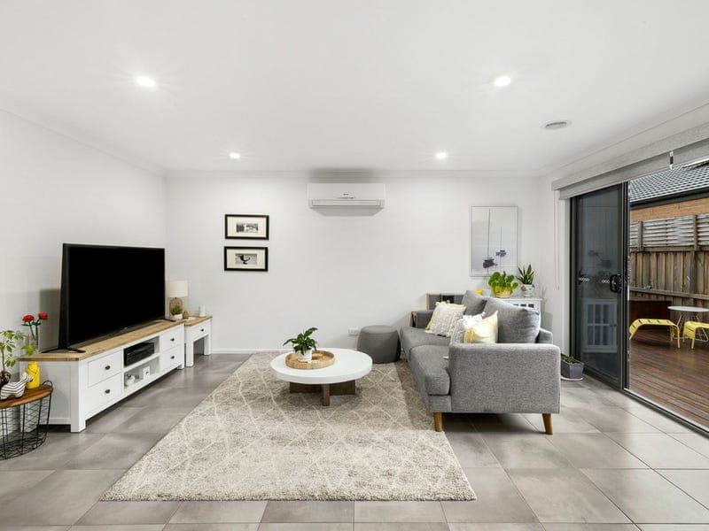 76 Sovereign Drive,MOUNT DUNEED, Mount Duneed - Thumbnail 3