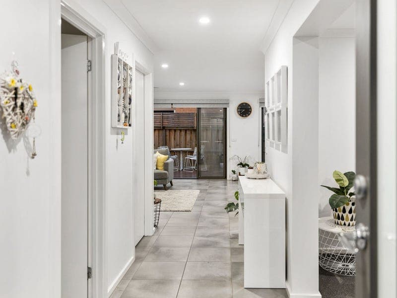 76 Sovereign Drive,MOUNT DUNEED, Mount Duneed - Thumbnail 4