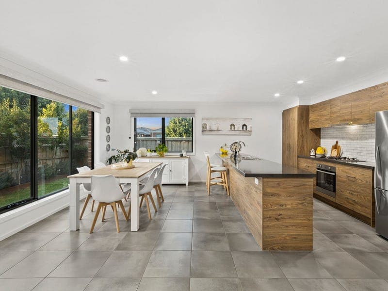 76 Sovereign Drive,MOUNT DUNEED, Mount Duneed - Thumbnail 6