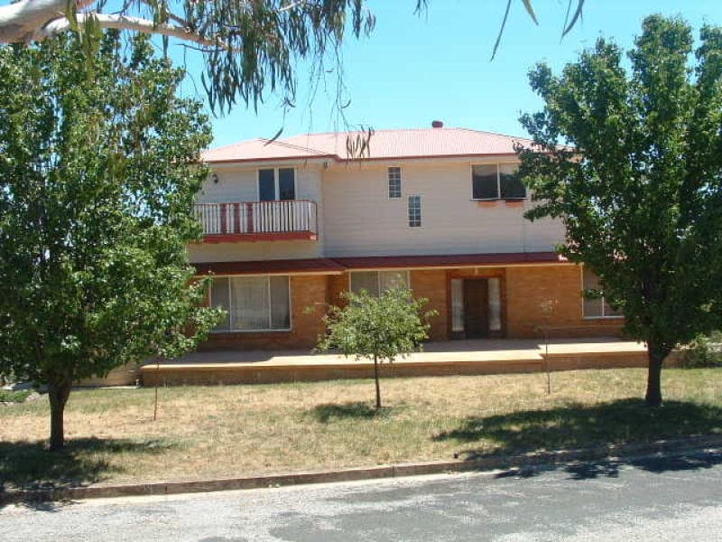 23 Park Street, MOLONG, NSW, Molong - Thumbnail 2