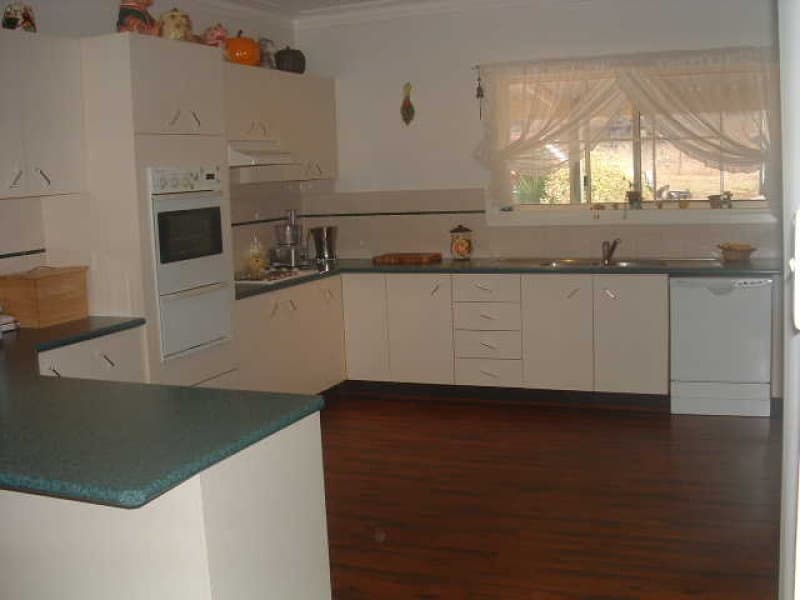 121 Wellington Street, MOLONG, NSW, Molong - Thumbnail 3