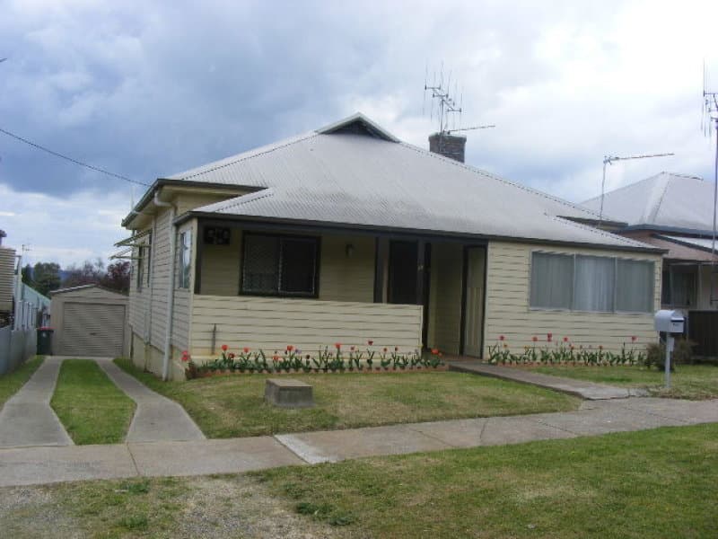 53 Riddell Street, MOLONG, NSW, Molong - Thumbnail 2