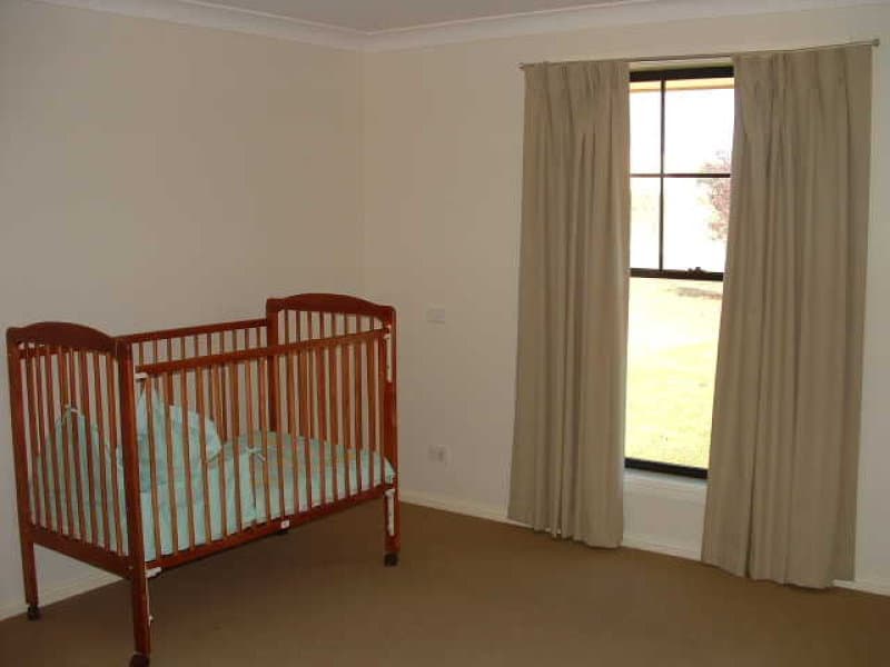 100 King Street, MOLONG, NSW, Molong - Thumbnail 2