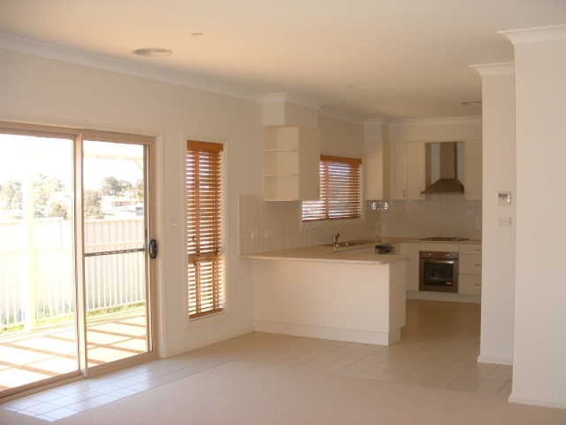 3 / 70 Hill Street, MOLONG, NSW, Molong - Thumbnail 2