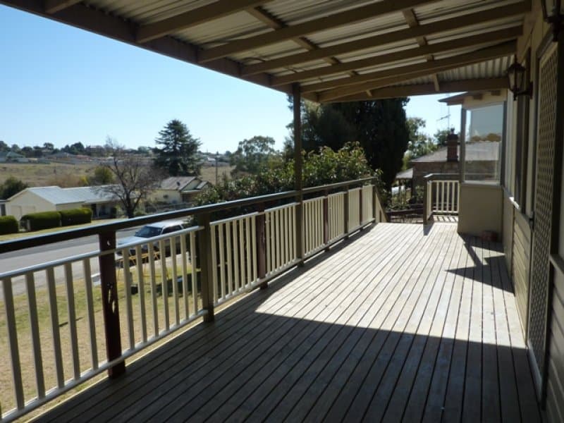 32 Phillip Street, MOLONG, NSW, Molong - Thumbnail 2