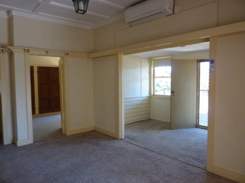 32 Phillip Street, MOLONG, NSW, Molong - Thumbnail 6