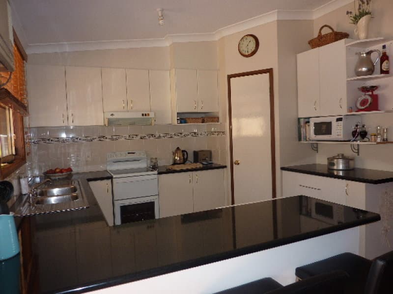 1 Ganoo Street, YEOVAL, NSW, Yeoval - Thumbnail 4