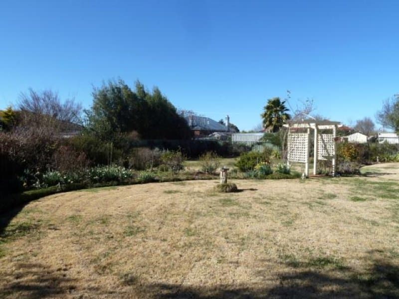 3 Karri Close, ORANGE, NSW, Orange - Thumbnail 2