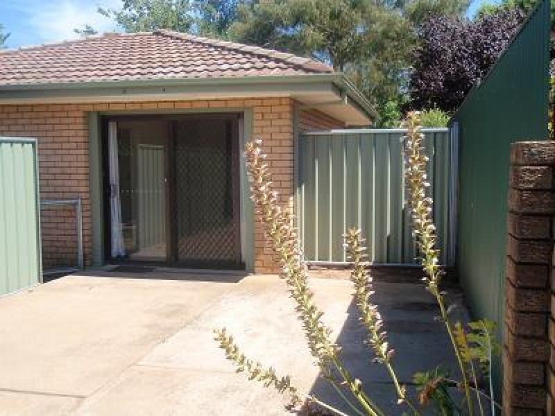 24 Anzac Place, ORANGE, NSW, Orange - Thumbnail 3