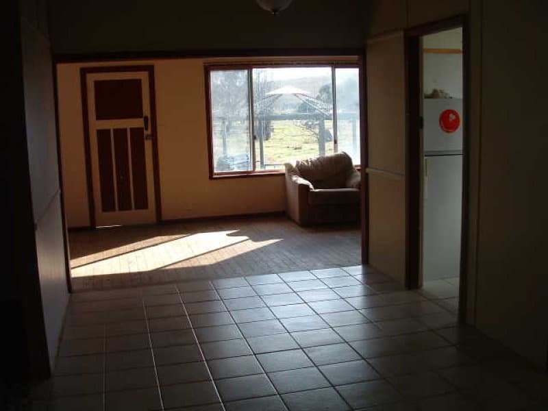 72 Obley Street,  CUMNOCK, MOLONG, NSW, Cumnock - Thumbnail 3