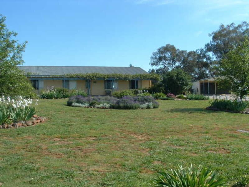 2 Hill Street, MOLONG, NSW, Molong - Thumbnail 2