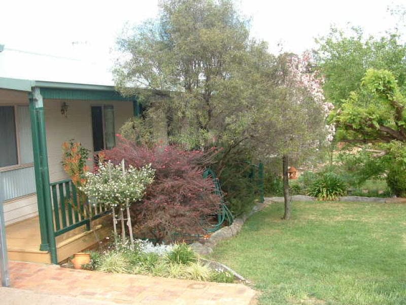 128 Bank Street, MOLONG, NSW, Molong - Thumbnail 5