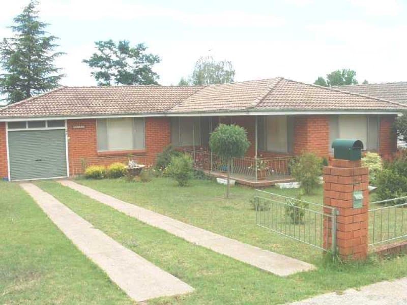 27 Riddell Street, MOLONG, NSW, Molong - Image 1