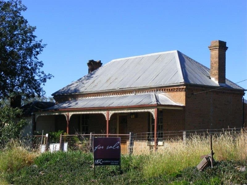 77 Banjo Paterson Way, MOLONG, NSW, Molong - Image 1