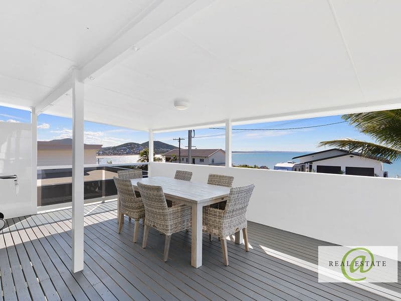 4 Ocean Parade, COOEE BAY, Cooee Bay - Thumbnail 2
