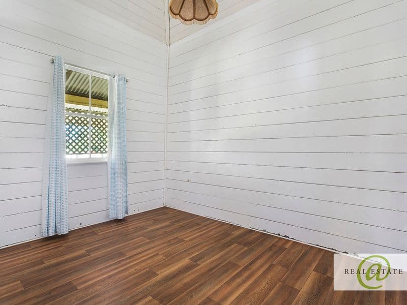 17 Phillip Street, EMU PARK, Emu Park - Thumbnail 7
