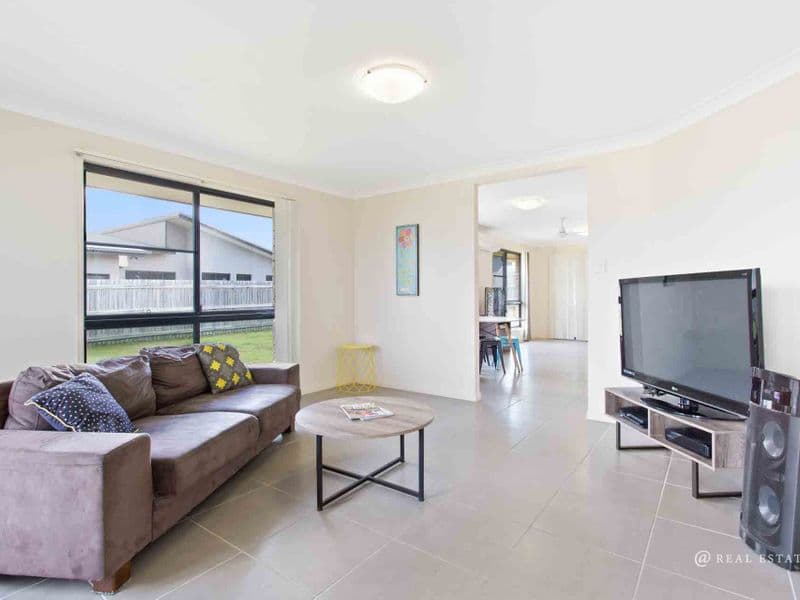 13 Whistler Avenue, YEPPOON, Yeppoon - Thumbnail 3