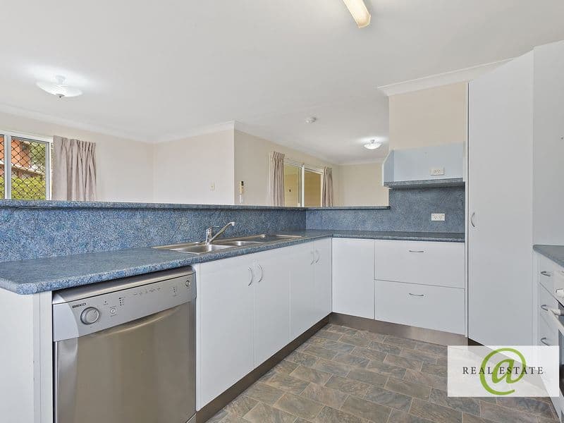 17 Holt Street, YEPPOON, Yeppoon - Thumbnail 4