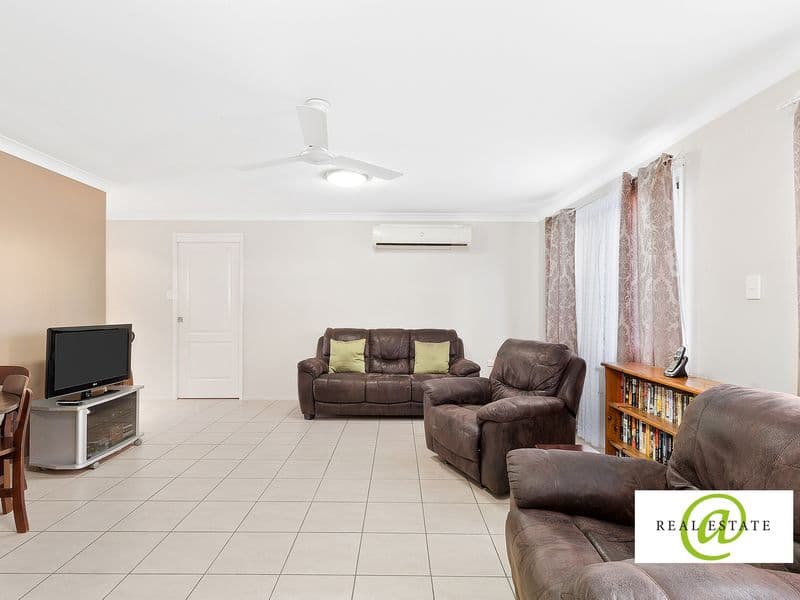 62-64 Hewitt Street, EMU PARK, Emu Park - Thumbnail 3