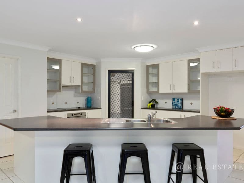 13 Vaglass Street, TAROOMBALL, Taroomball - Thumbnail 2