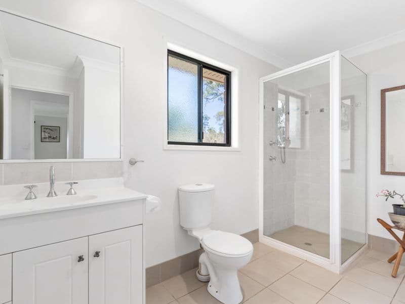22 Lyndhurst Avenue, EMU PARK, Emu Park - Thumbnail 6