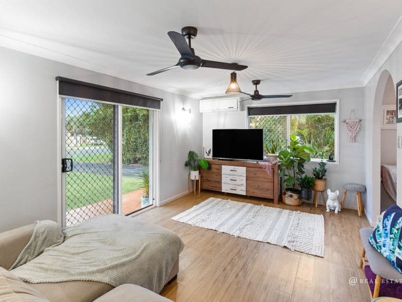 13 Coral Close, ZILZIE, Zilzie - Thumbnail 3