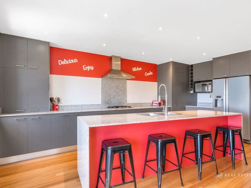 16 Vaglass Street, TAROOMBALL, Taroomball - Thumbnail 4