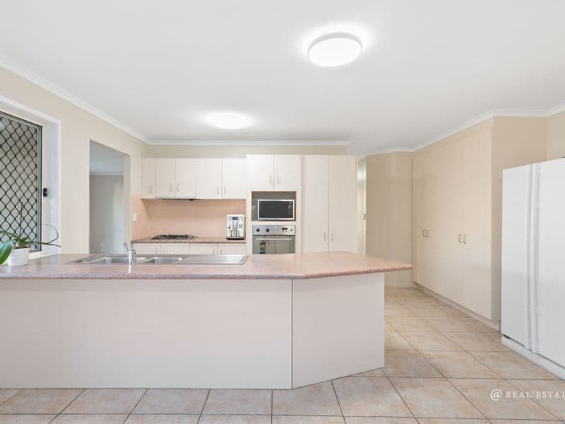 30 Benowa Drive, TARANGANBA, Taranganba - Thumbnail 4