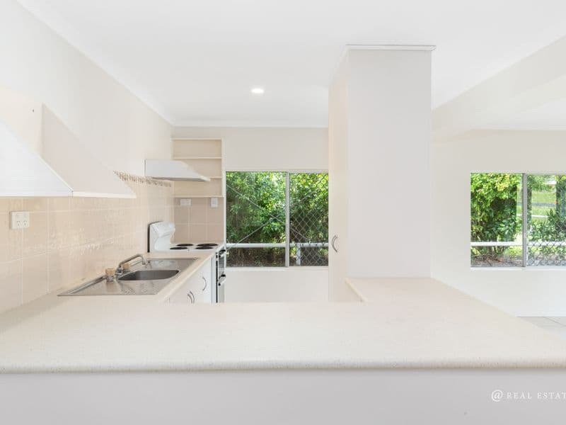16 Arthur Street, EMU PARK, Emu Park - Thumbnail 8