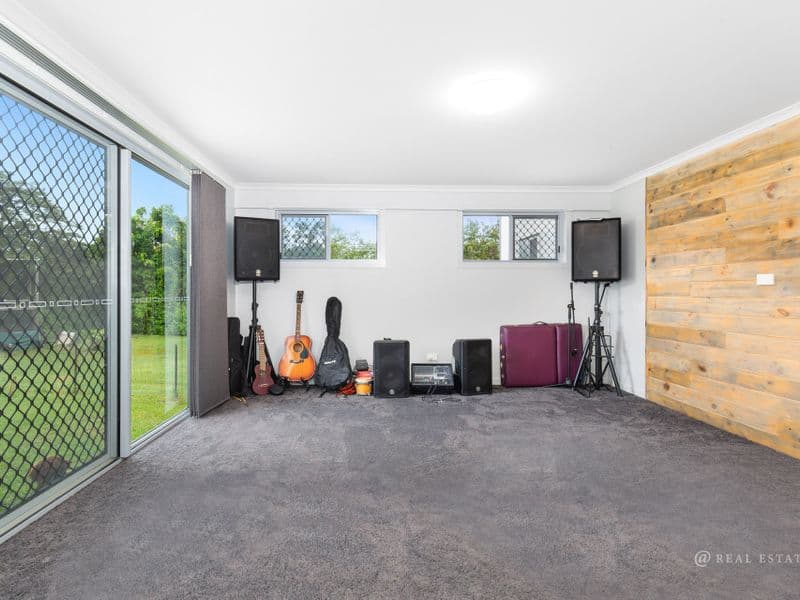 183 Farnborough Road, YEPPOON, Yeppoon - Thumbnail 5