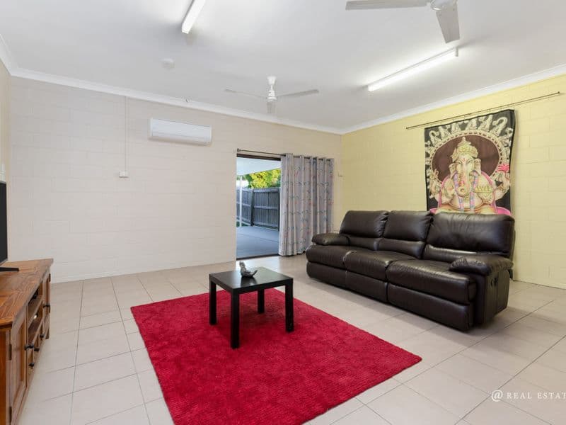 83 Hartley Street, EMU PARK, Emu Park - Thumbnail 8