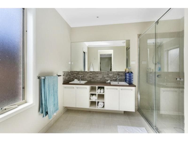 6 Harvey Avenue,ARMSTRONG CREEK, Armstrong Creek - Thumbnail 4