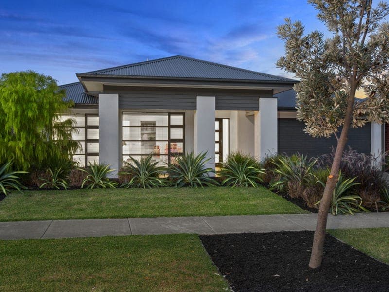 16 Whitecliff Way,ARMSTRONG CREEK, Armstrong Creek - Image 1