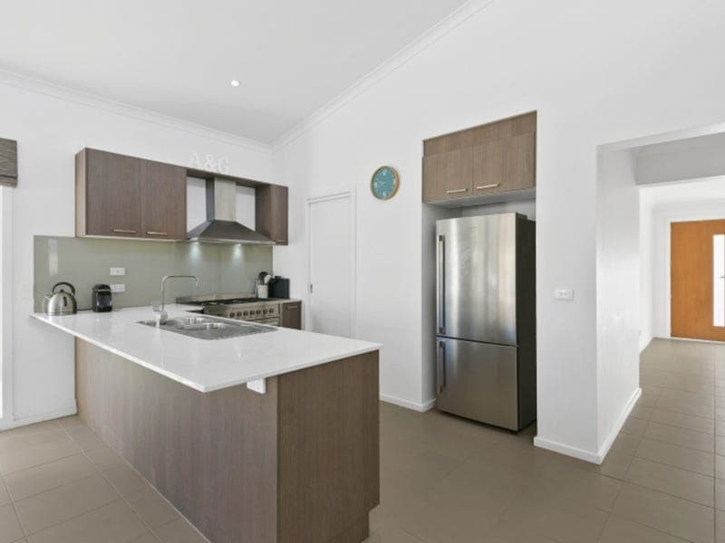 12 Kingscliff Avenue,ARMSTRONG CREEK, Armstrong Creek - Thumbnail 5