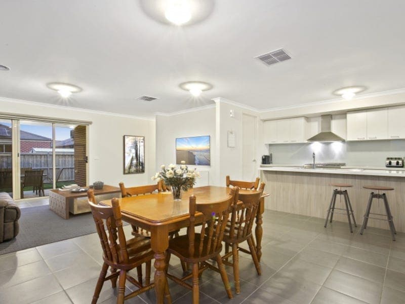 14 Golden Wattle Drive,MOUNT DUNEED, Mount Duneed - Thumbnail 3