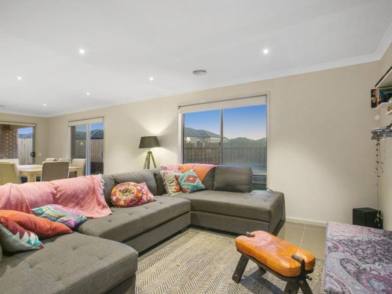 37 Whitfords Drive,ARMSTRONG CREEK, Armstrong Creek - Thumbnail 5