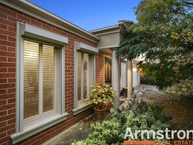 42 Shiraz Drive,WAURN PONDS, Waurn Ponds - Thumbnail 2