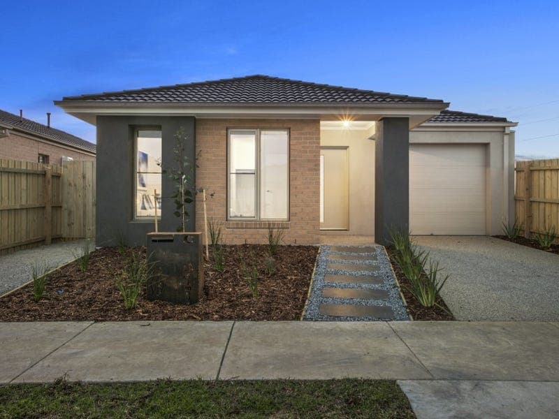 13 Simony Drive,ARMSTRONG CREEK, Armstrong Creek - Image 1