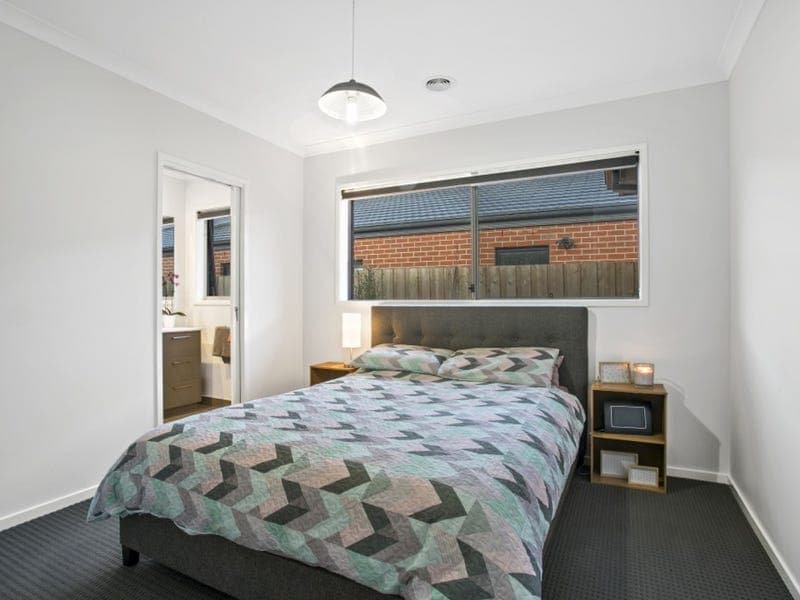 22 Ackland Street,ARMSTRONG CREEK, Armstrong Creek - Thumbnail 8