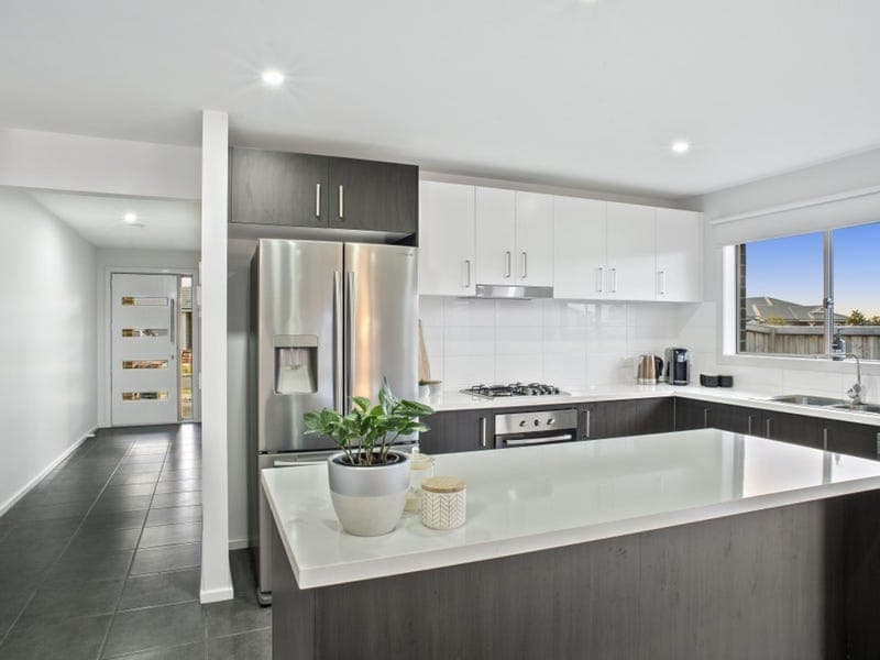 2-4 Whitehaven Chase,ARMSTRONG CREEK, Armstrong Creek - Thumbnail 4