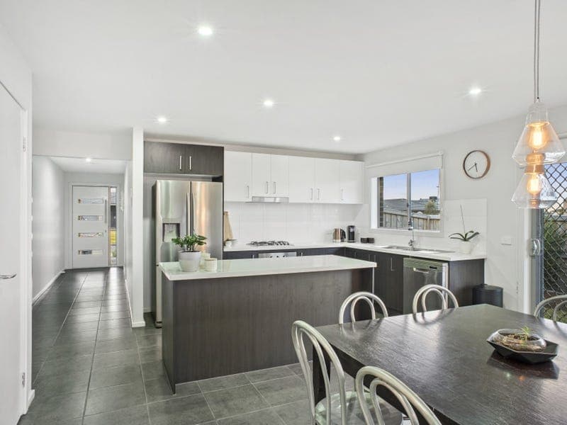 2-4 Whitehaven Chase,ARMSTRONG CREEK, Armstrong Creek - Thumbnail 6