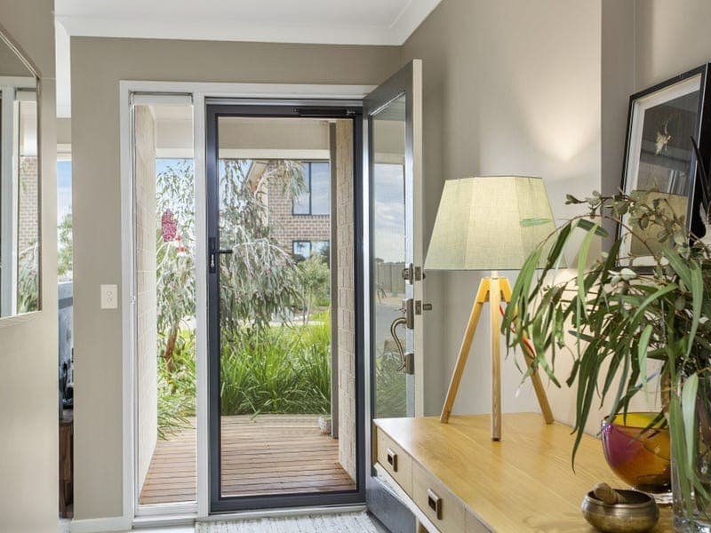 10 Tenneyson Close,ARMSTRONG CREEK, Armstrong Creek - Thumbnail 2