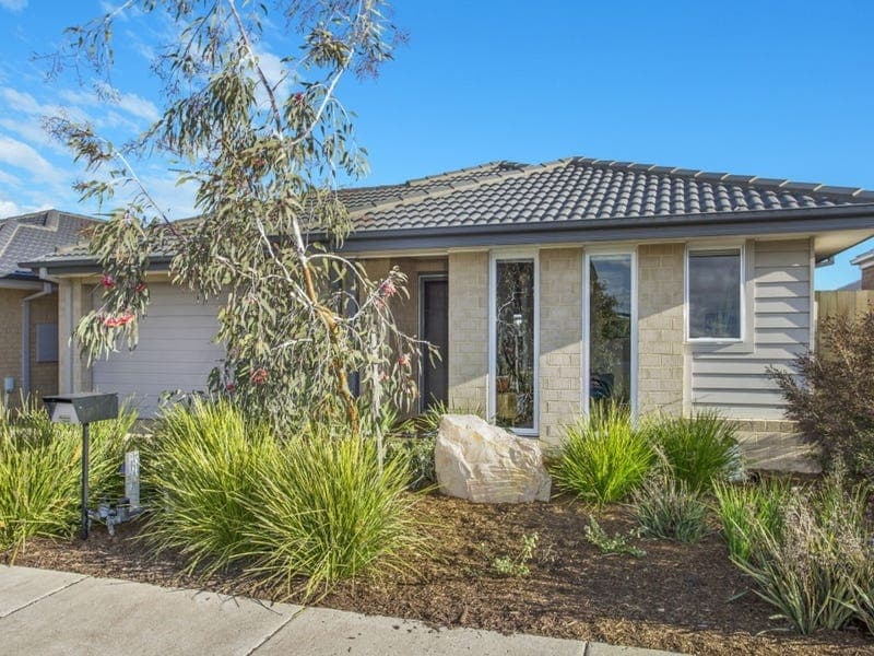 10 Tenneyson Close,ARMSTRONG CREEK, Armstrong Creek - Image 1