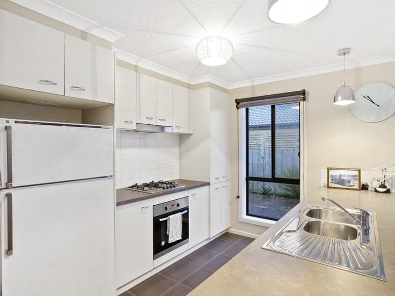 23 Crystall Place,ARMSTRONG CREEK, Armstrong Creek - Thumbnail 5