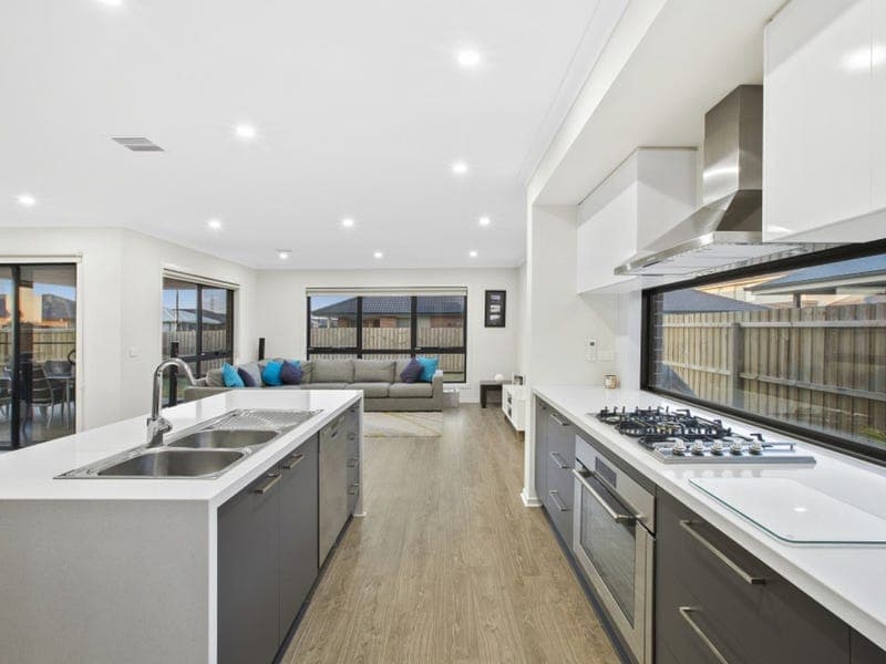 24 Ackland Street,ARMSTRONG CREEK, Armstrong Creek - Thumbnail 2