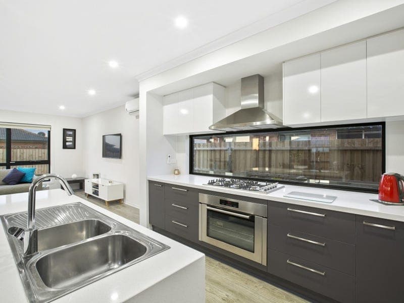 24 Ackland Street,ARMSTRONG CREEK, Armstrong Creek - Thumbnail 3