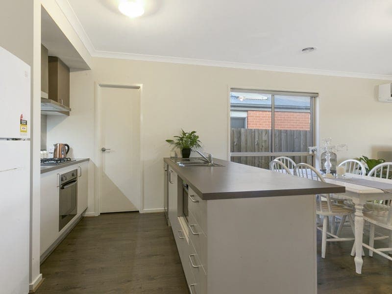 23 Chucklecreek Lane,ARMSTRONG CREEK, Armstrong Creek - Thumbnail 4